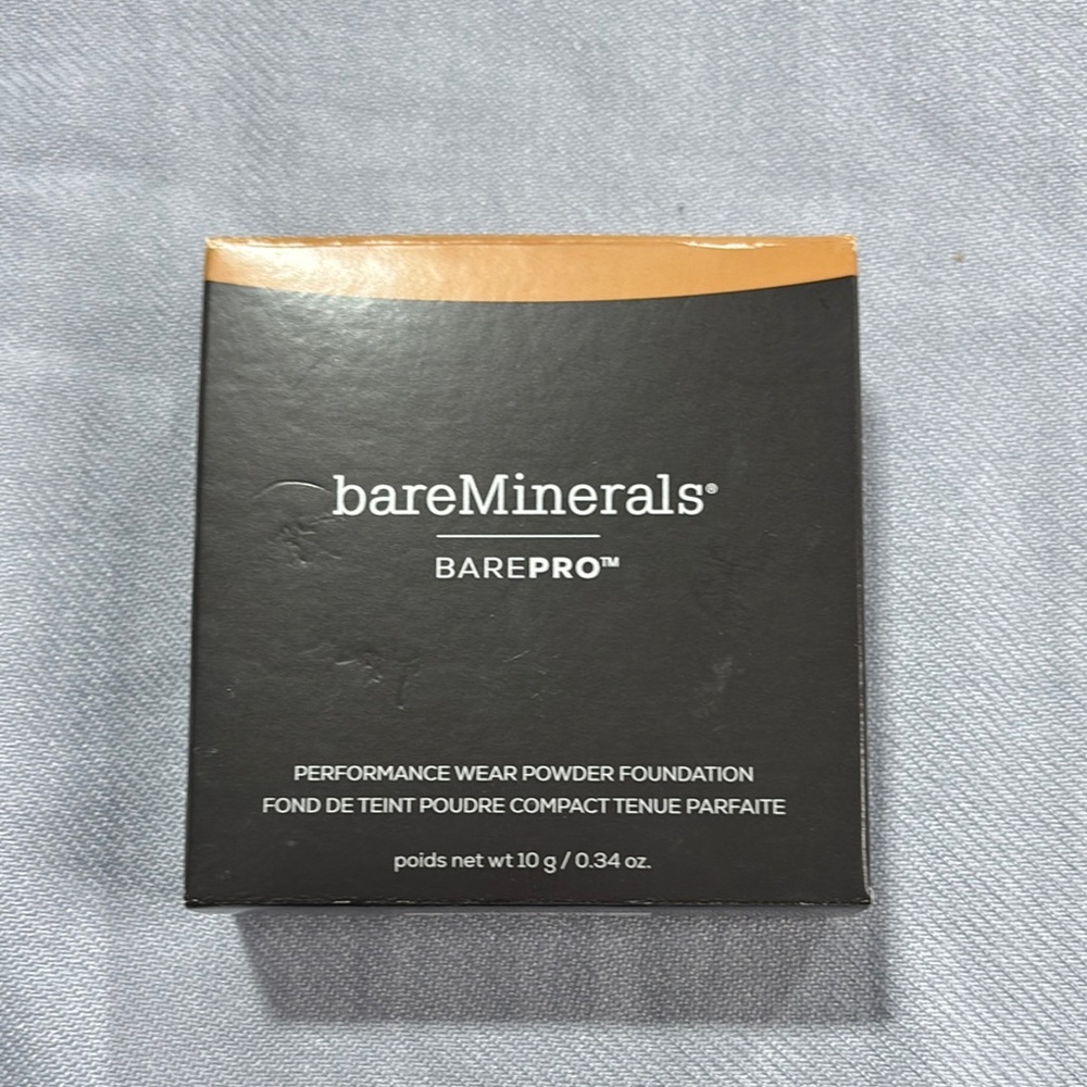 bareMinerals BAREPRO Compact Foundation in Black